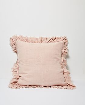 Agnes linen cushion w ruffle edge - blush