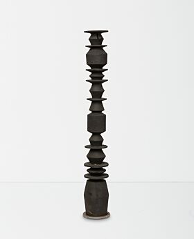 Nala carved candleholder - black - large
