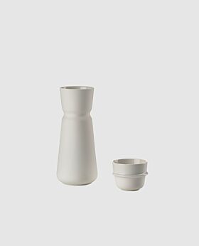 Zone Inu carafe with cup - off white