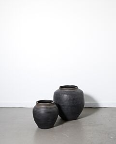 Camden urn - black